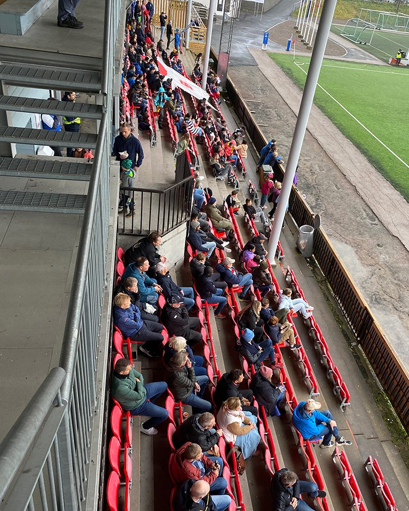 Godt fremmøte til tross for kampstart onsdag kl 16:00